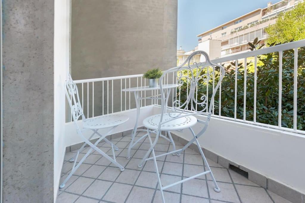 Apartament Domus Delia Pescara Centro Zewnętrze zdjęcie
