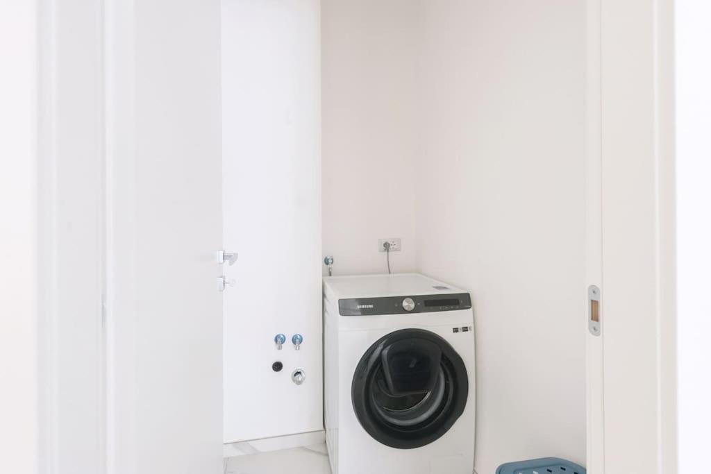 Apartament Domus Delia Pescara Centro Zewnętrze zdjęcie