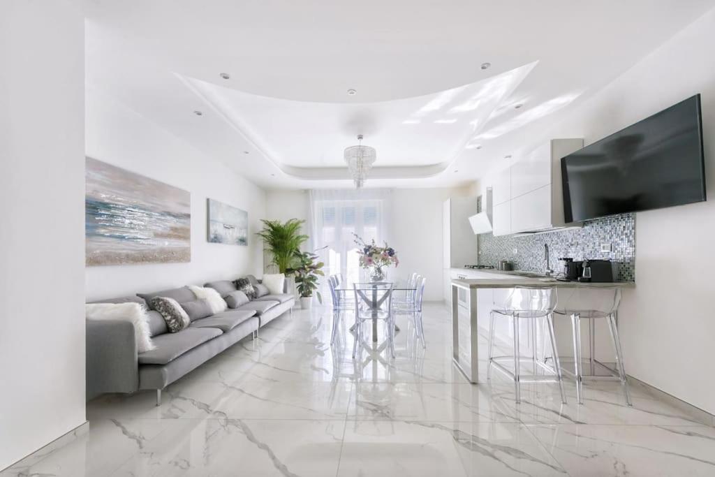 Apartament Domus Delia Pescara Centro Zewnętrze zdjęcie