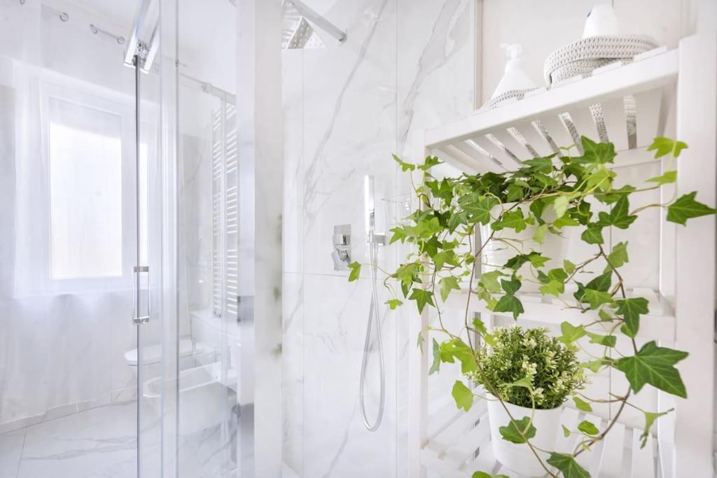 Apartament Domus Delia Pescara Centro Zewnętrze zdjęcie